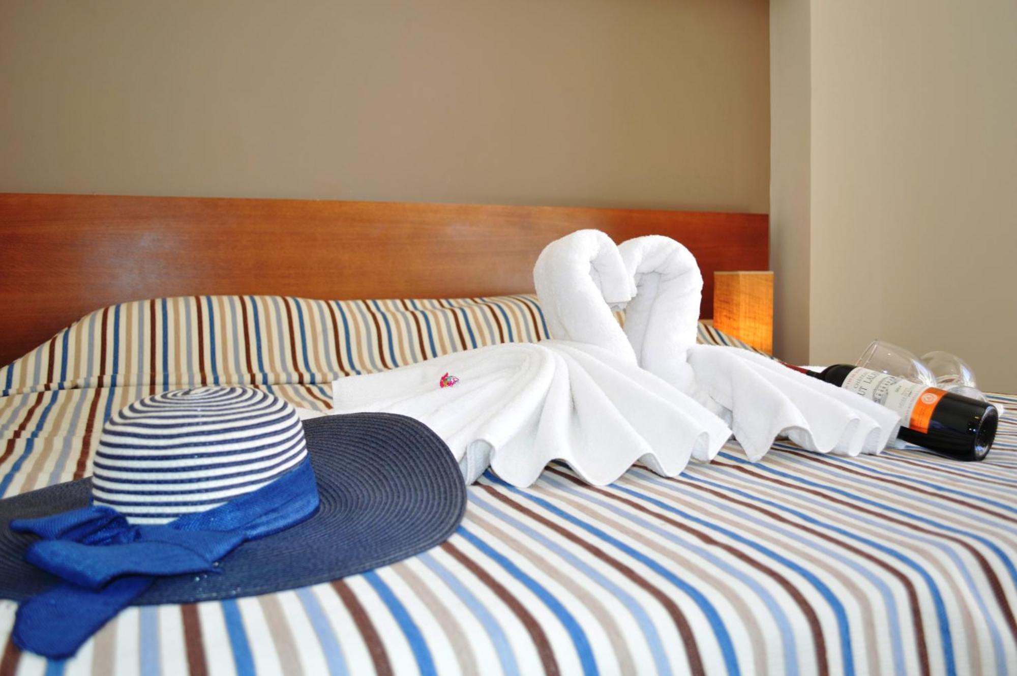 Matala Bay Hotel & Apartments エクステリア 写真
